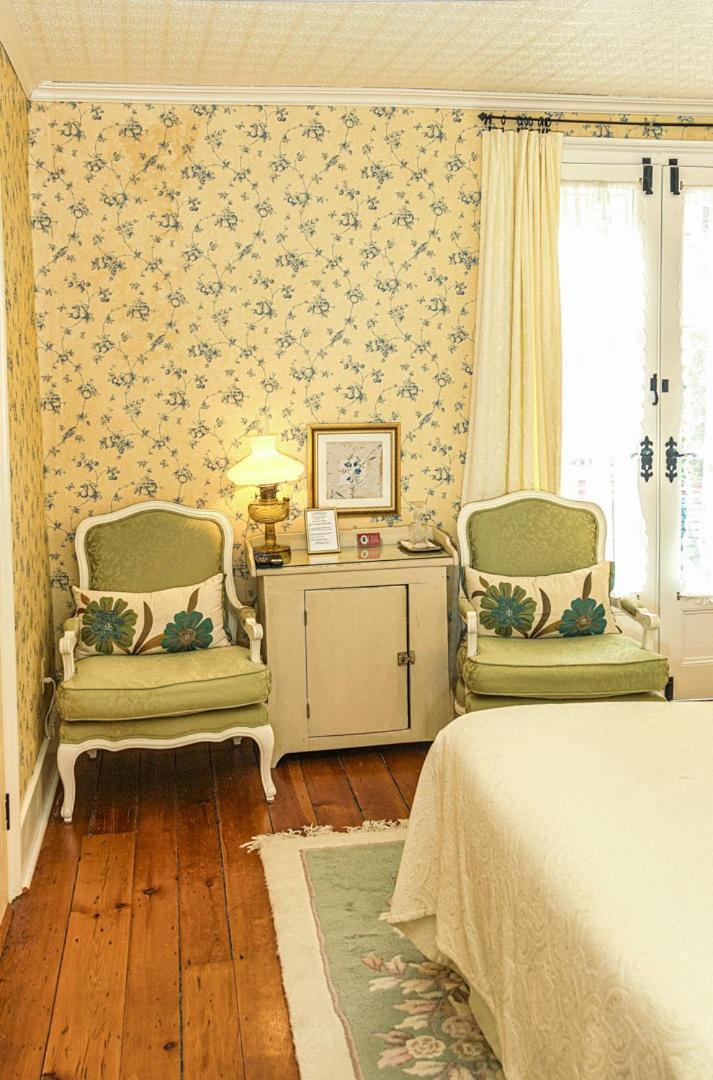 Bed and Breakfast Historic Wilson-Guy House Niagara-on-the-Lake Exterior foto
