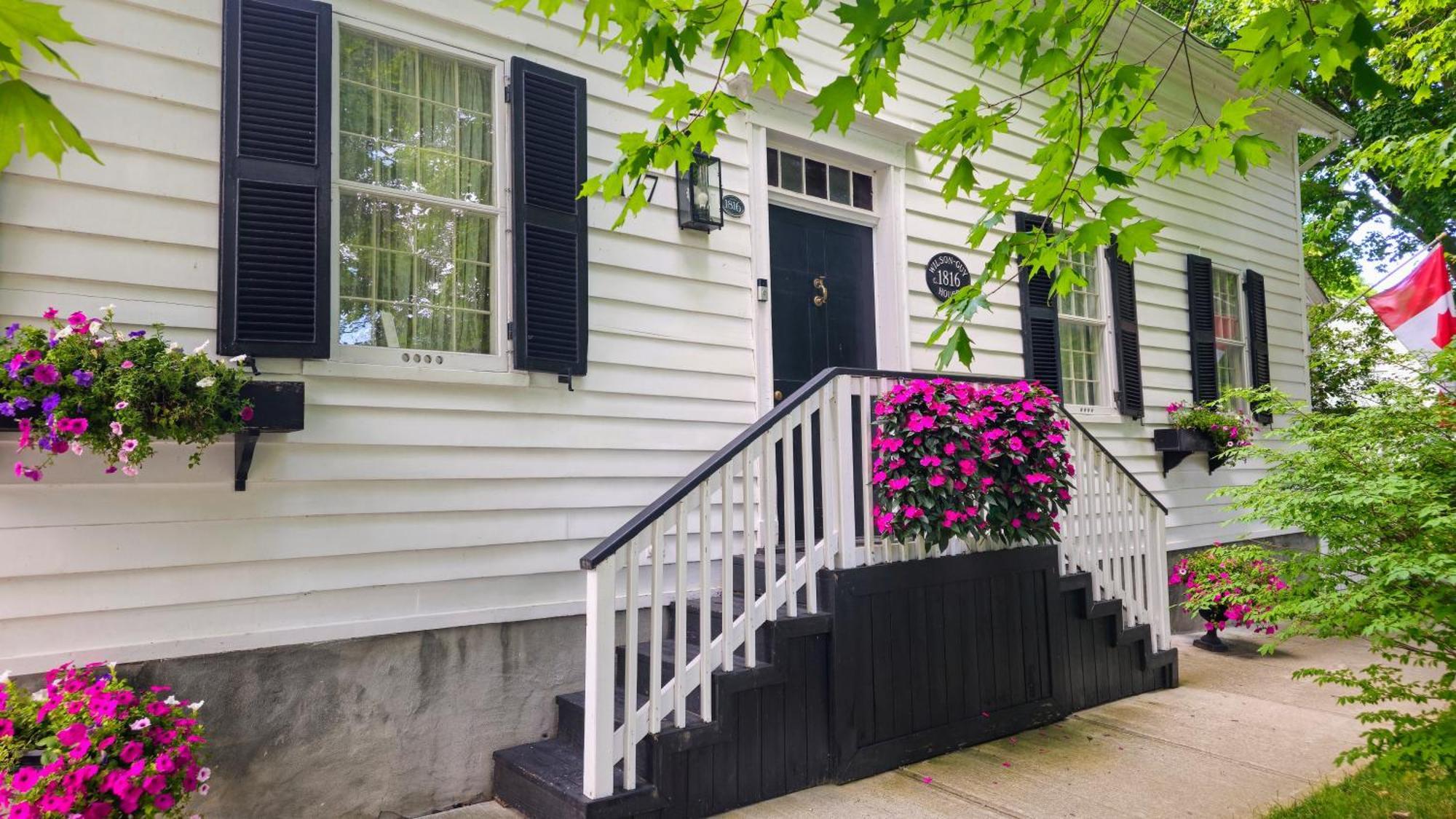 Bed and Breakfast Historic Wilson-Guy House Niagara-on-the-Lake Exterior foto