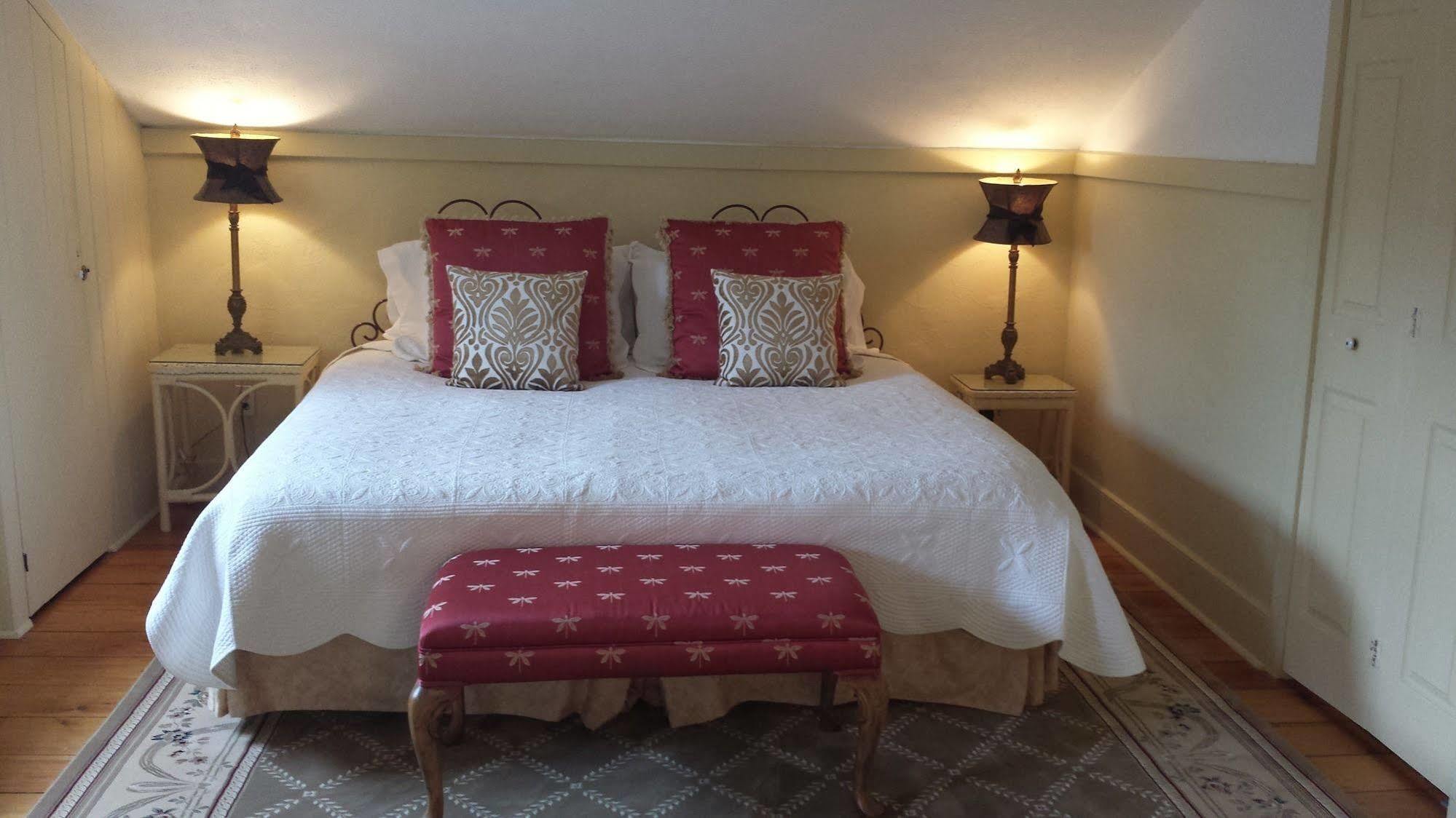 Bed and Breakfast Historic Wilson-Guy House Niagara-on-the-Lake Exterior foto