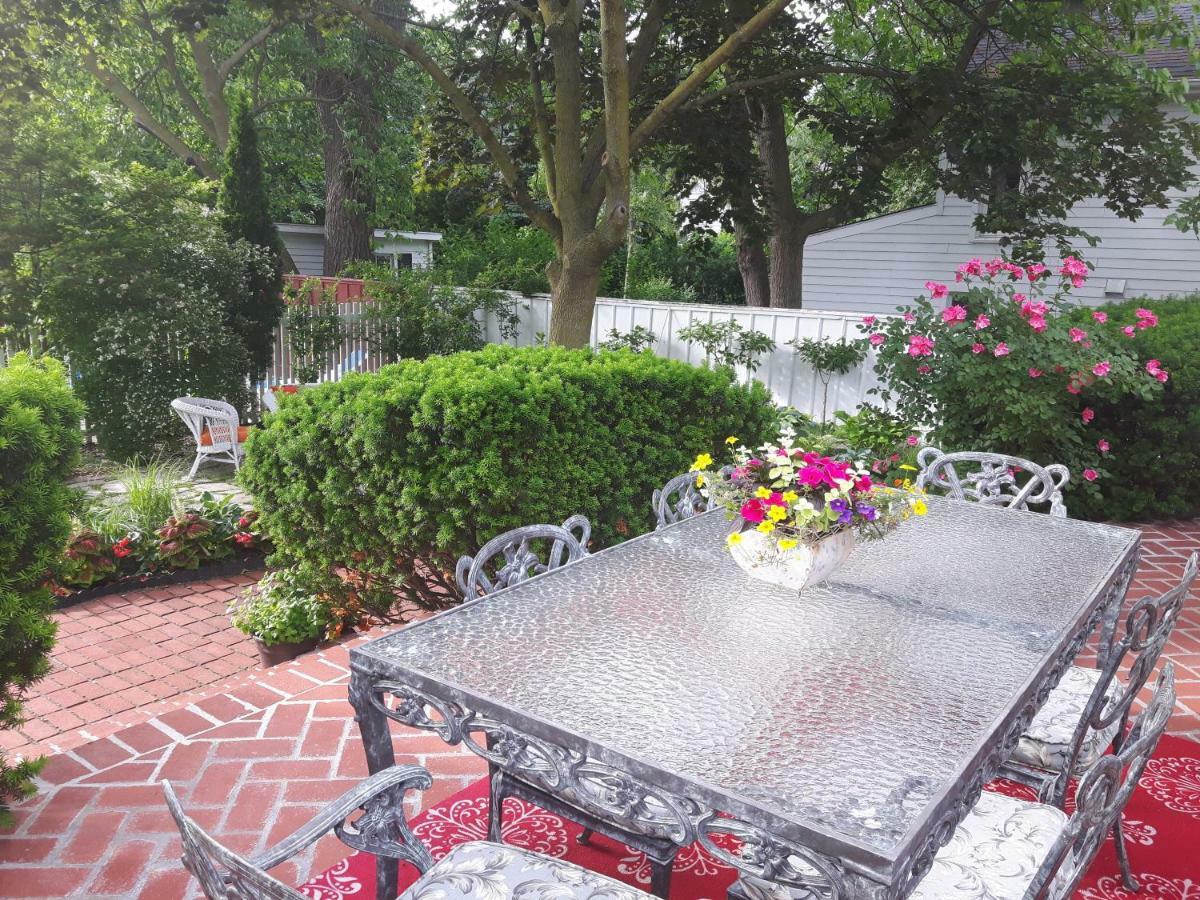 Bed and Breakfast Historic Wilson-Guy House Niagara-on-the-Lake Exterior foto